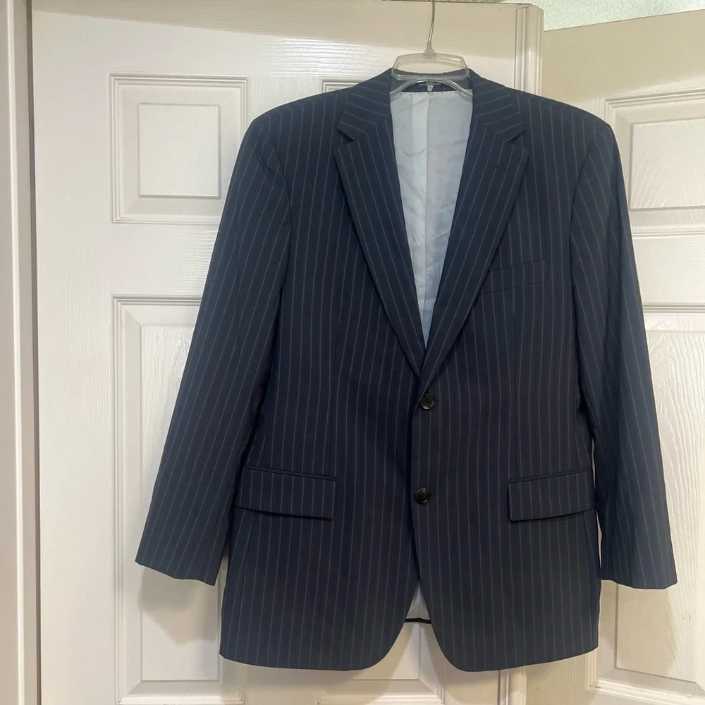 Boss Hugo Boss Mens gray Pin Striped 2 Button Suit Jacket Wool Blend Size 42R‎
